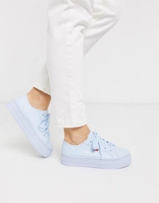levis flatform trainers