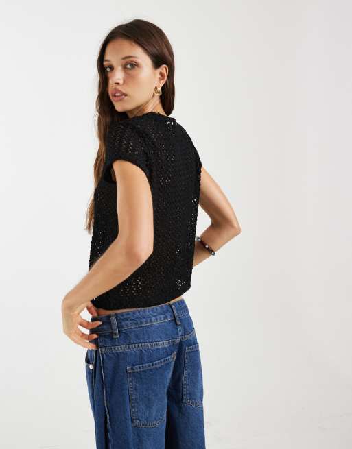 Levi's floral lace t-shirt in black, 4 of 4