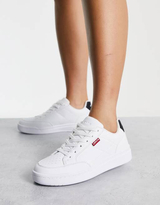 Levi's - Freemont - Baskets en similicuir - Blanc 