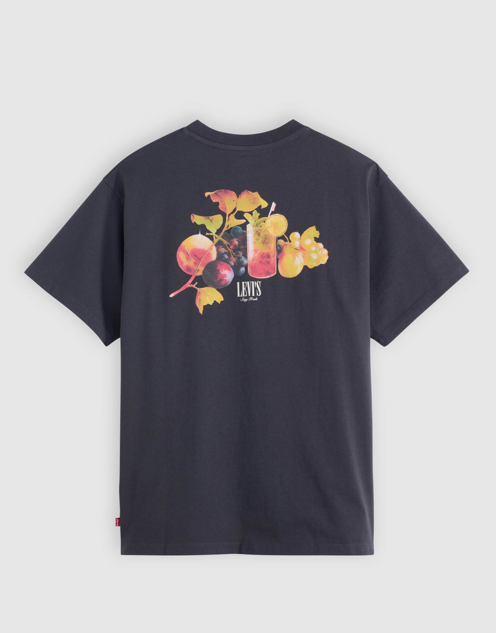 Винтажная футболка оверсайз черного цвета с логотипом Levi's fruit cocktail на спине