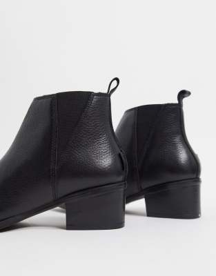 Levi gaia clearance boots