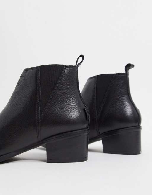 Levi shop gaia boots