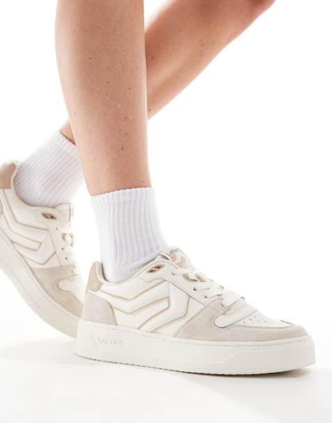 Levi's – Glide L – Klobige Sneaker in Beige mit Logo-Aufnäher - view 1