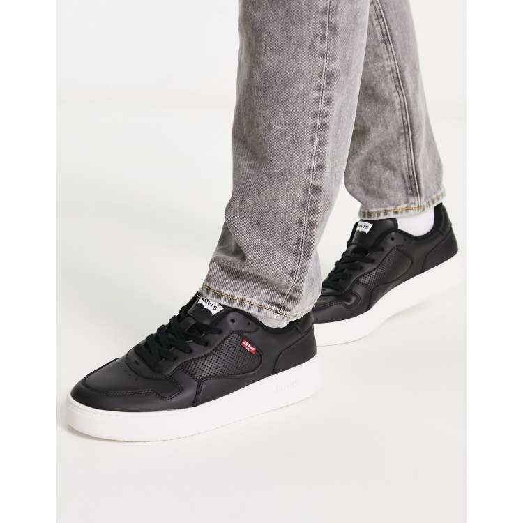 Levi's black store leather sneakers