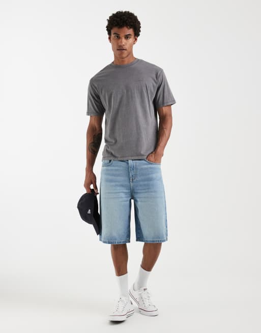 Levi's – Grå t-shirt i vintagestil med röd flik, 2 av 5
