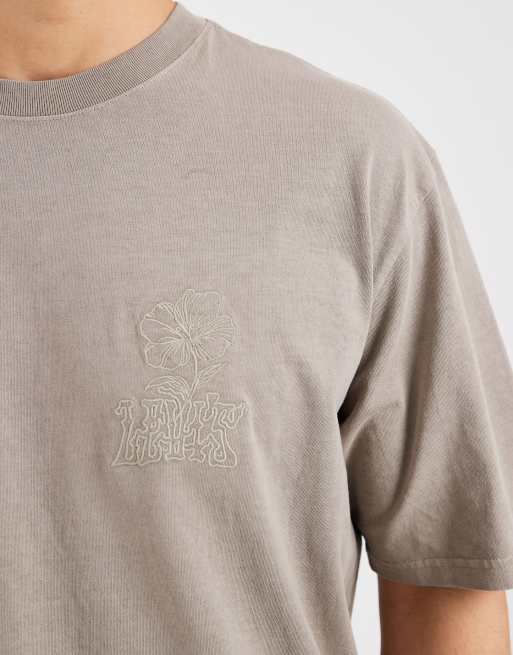 Levi's graphic oversized t-shirt in brown, 3 of 5