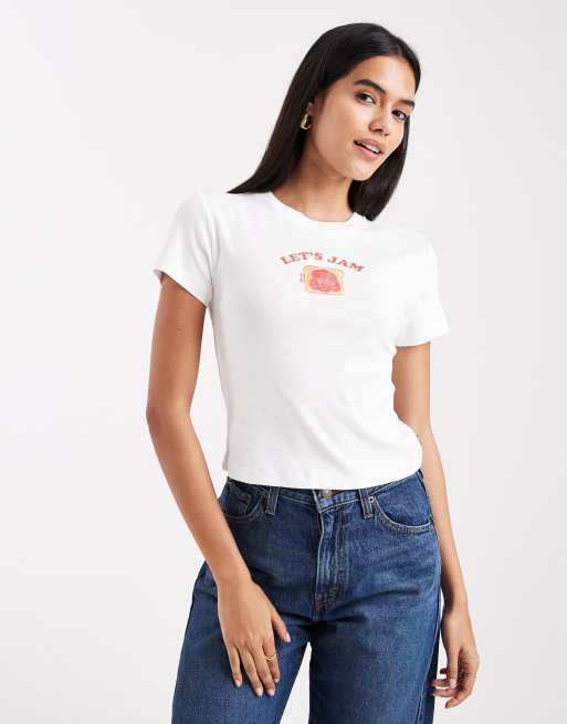 Levi's graphic print baby tee in white , 3 of 4
