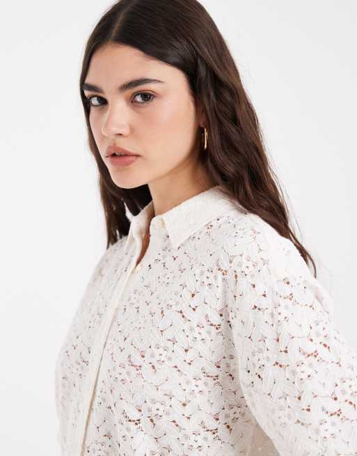 Levi's harlie short sleeve lace shirt in white, 3 of 4