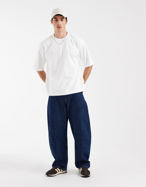 Levi's heavyweight relaxed t-shirt in white, 2 of 5