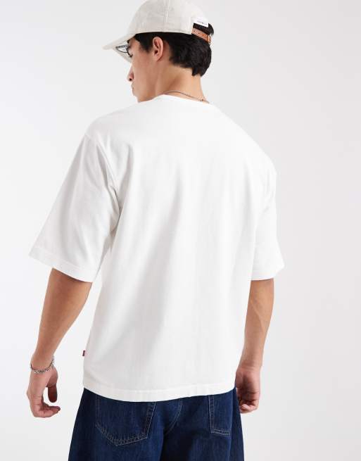 Levi's heavyweight relaxed t-shirt in white, 3 of 5