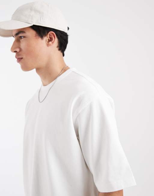 Levi's heavyweight relaxed t-shirt in white, 4 of 5