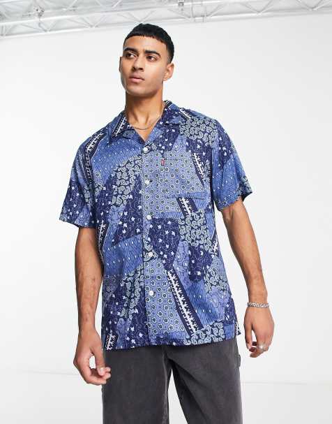 Levi's – Hemd in Blau mit All-over-Print und Reverskragen - view 1