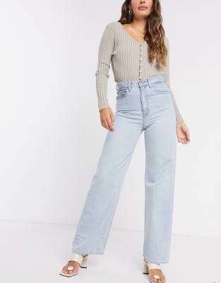 loose straight cut jeans