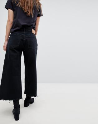 levi's high rise wide leg jean with raw hem