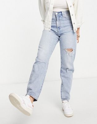 Levi's high thigh rip loose taper jean in light wash