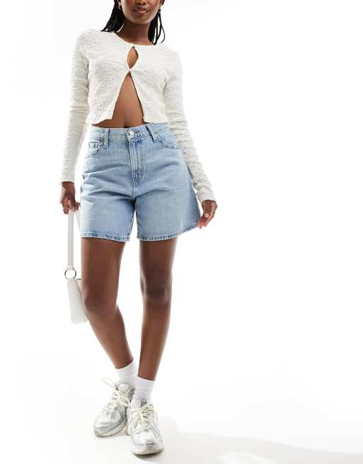 ショートパンツ Levi's High Waisted Baggy Denim Shorts Levi's high waist baggy denim shorts in light blue | ASOS