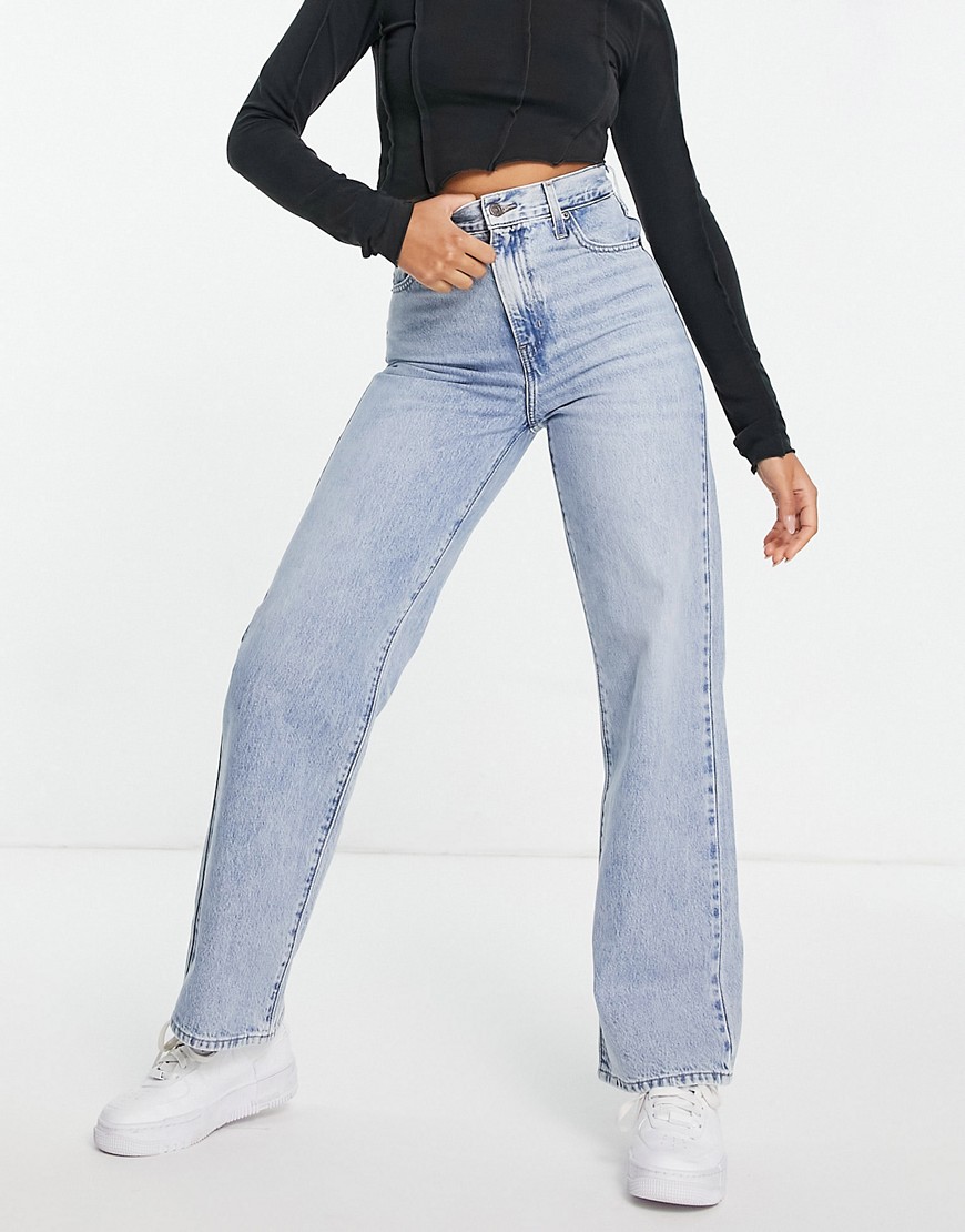 Levi's high waist straight leg jeans in mid wash-Blues