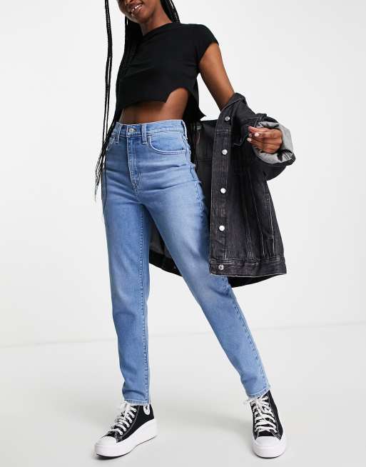 Levi's high waisted mom jean in mid wash | ASOS