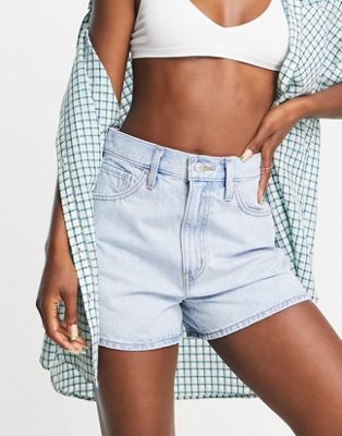 Levi's high waisted mom short in bleach wash  - ASOS Price Checker