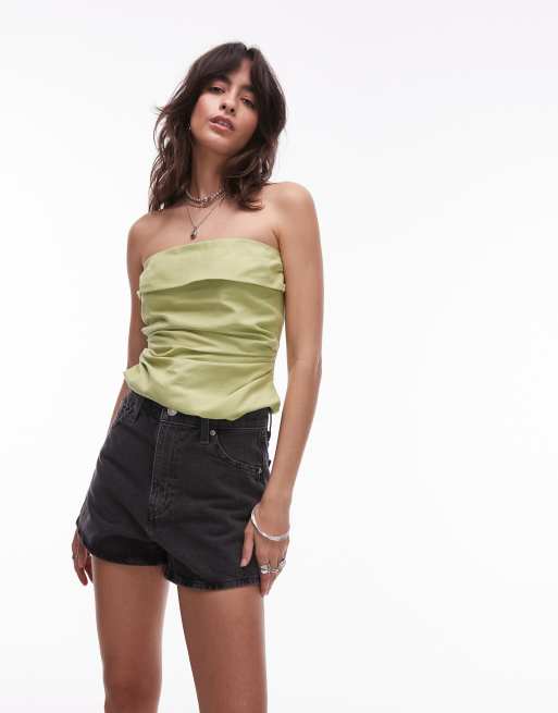 Levi's high waisted mom shorts in black