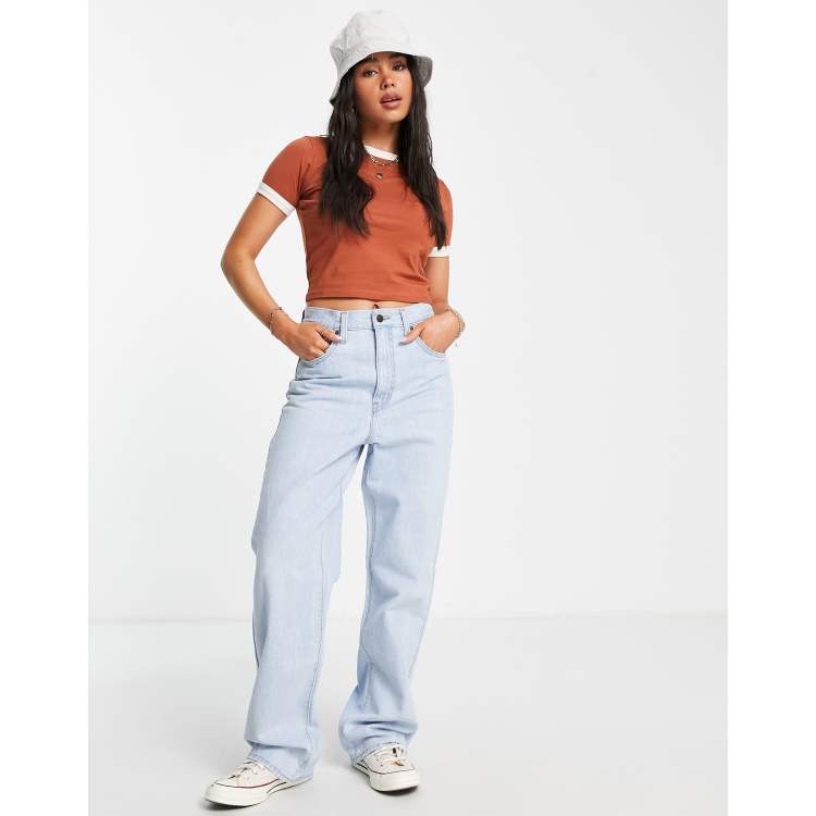 High waisted light store wash levi jeans