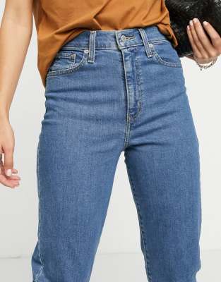 light wash levi high waisted jeans