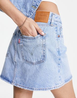 Levi's icon skirt in light wash blue