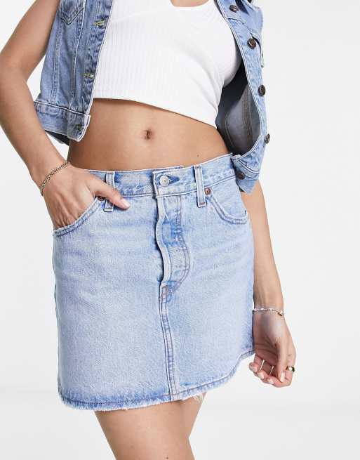 Levi s icon skirt in light wash blue