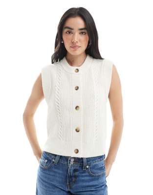 Levi's Levi's Ines wool blend cable knit vest in white
