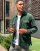 Thumbnail 1 van 4