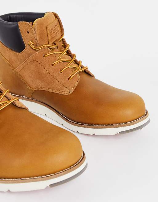 Levi on sale suede boots