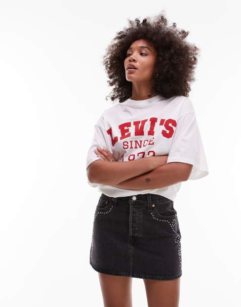 Levi's – Jeansowa spódnica mini w spranym czarnym kolorze ze zdobieniem i logo - view 1