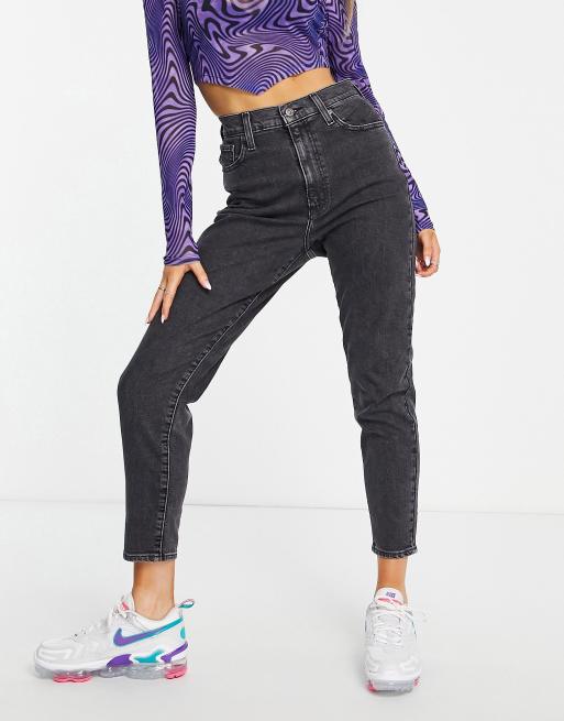 Levi's – Jeansy ze zwężanymi nogawkami i podwyższonym stanem