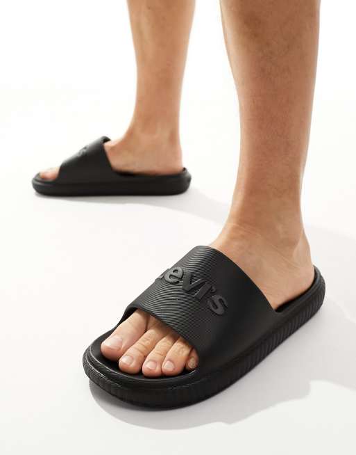 Levi's June sliders with logo in black