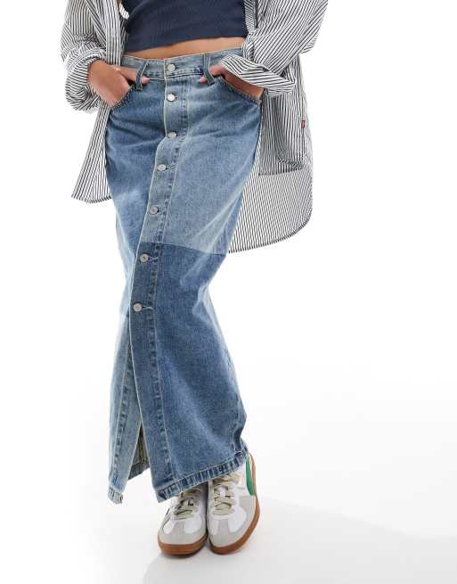 Levi's - Jupe mi-longue en jean boutonnée à l'avant avec écussons - Bleu moyen, 4 de 5