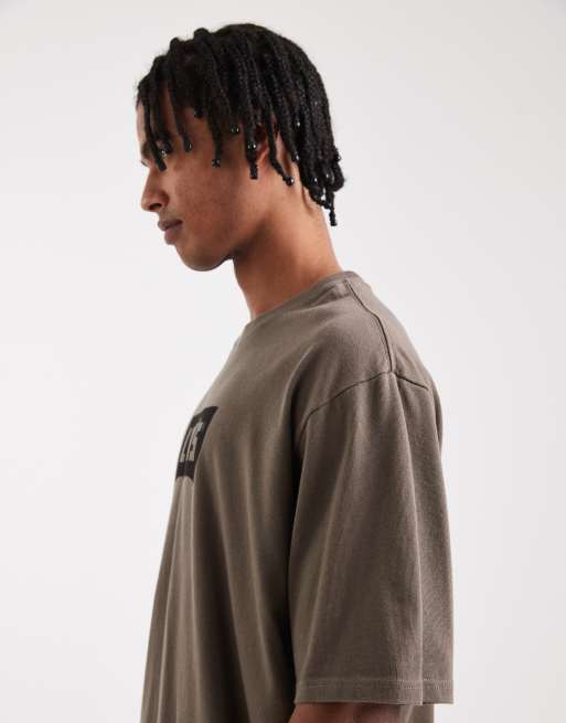Levi's - Khakigrøn oversized T-shirt med flagermus-vintagelogo og halve ærmer, 4 af 5