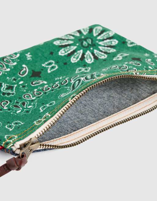 Levi's kleine Graphic-Pouch in Dunkelblau, 3 von 3