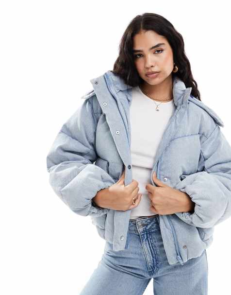 Levi's - Kort gewatteerd western donsjack van denim met capuchon in lichtblauw - view 1