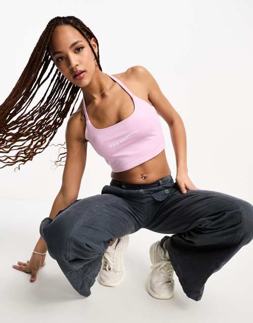 Levi's – Krótki różowy top z dekoltem typu halter i logo w stylu lat 90.