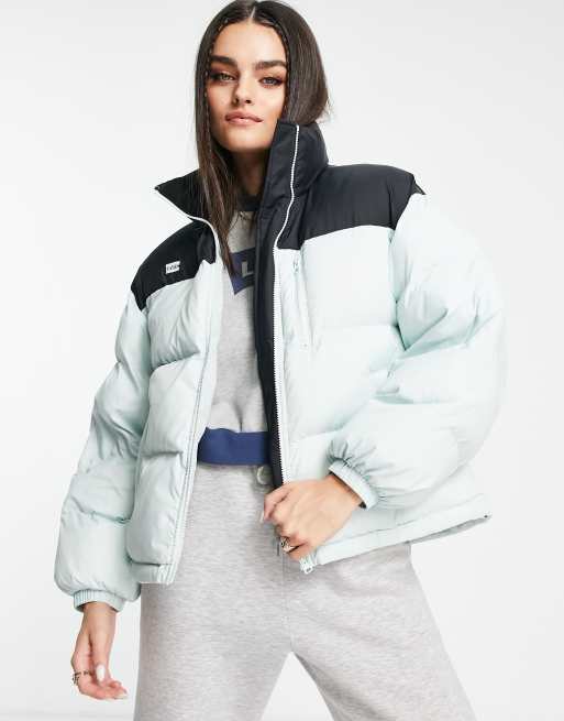 Puffer Jacket Levis Wattierte Jacke Puffer Levis Jacke Hellblau