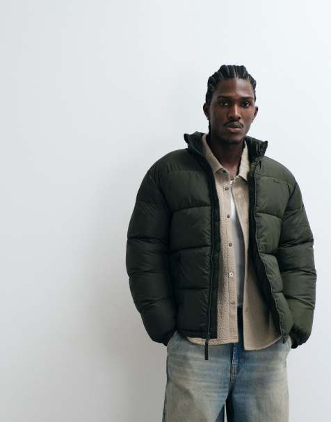 Levi's kurze Pufferjacke in Khaki - view 1