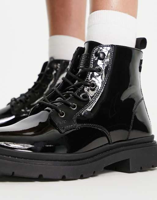 Levi s lace up leather boot in black