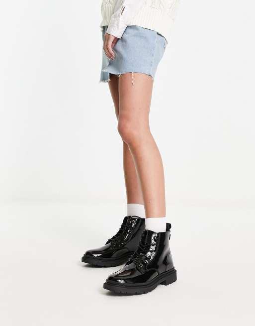 Levi s lace up leather boot in black