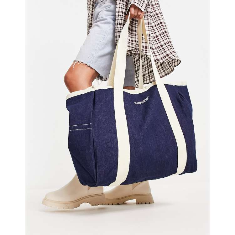 Shopper levis 2025