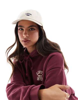 Levi's Lazy Girl Cap With Small Logo In White