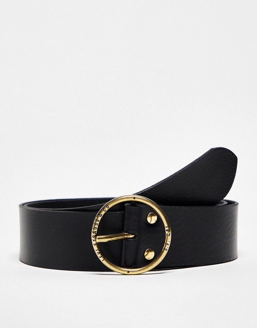 Levi's leather belt in black with gold circle buckle