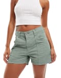 [Levi's] Levi's lightweight cord carpenter shorts in green W28 green