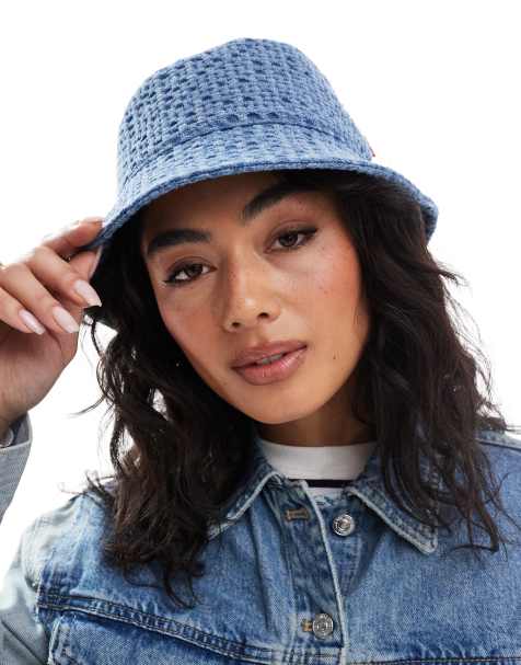 Levi's – Ljusblå solhatt i denim med logga - view 1