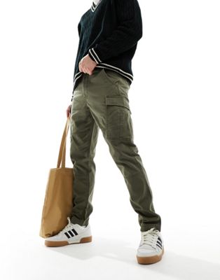 Levi's lo ball cargo in khaki with pockets