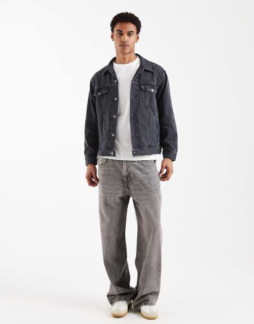 Levi's – Locker geschnittene Trucker-Jeansjacke mit farblich abgestimmten Streifen in Schwarz, 2 von 5